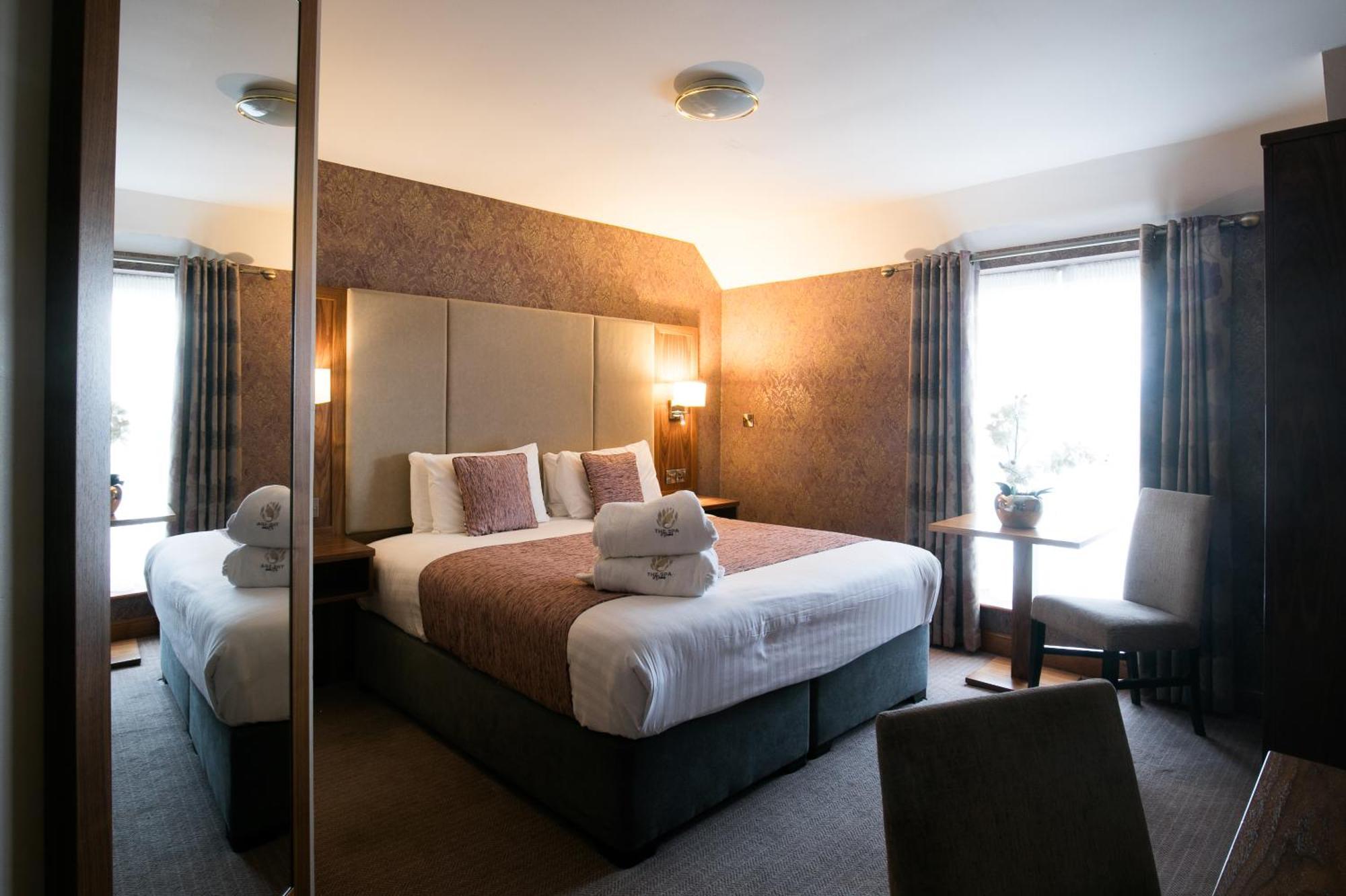 Holyrood Hotel - Leisure Centre & The Spa At Orchids Bundoran Exterior foto